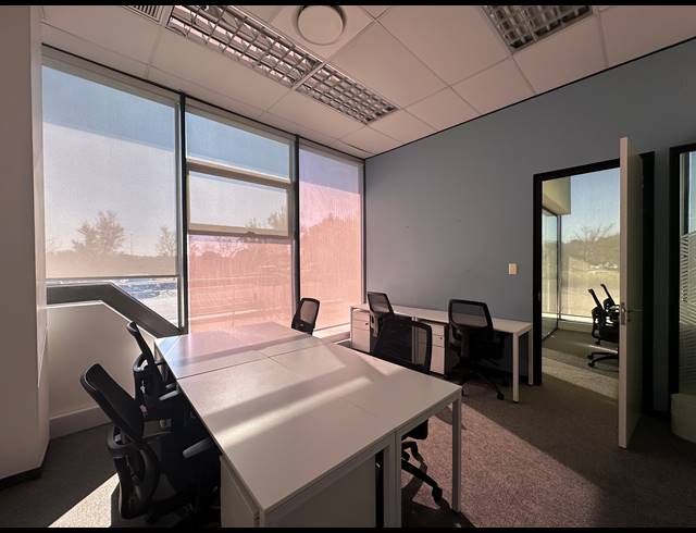 10M² CO-WORKING SPACE TO LET IN DORINGKLOOF